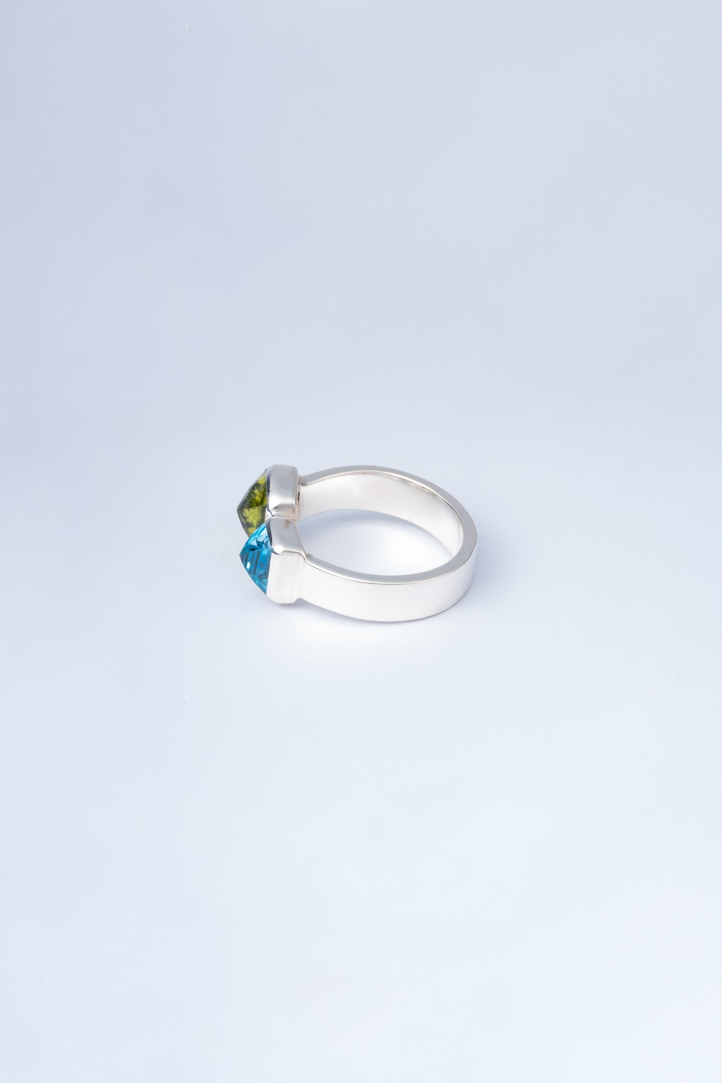 HIMAL - Peridot(ペリドット) × Blue Topaz(ブルートパーズ)