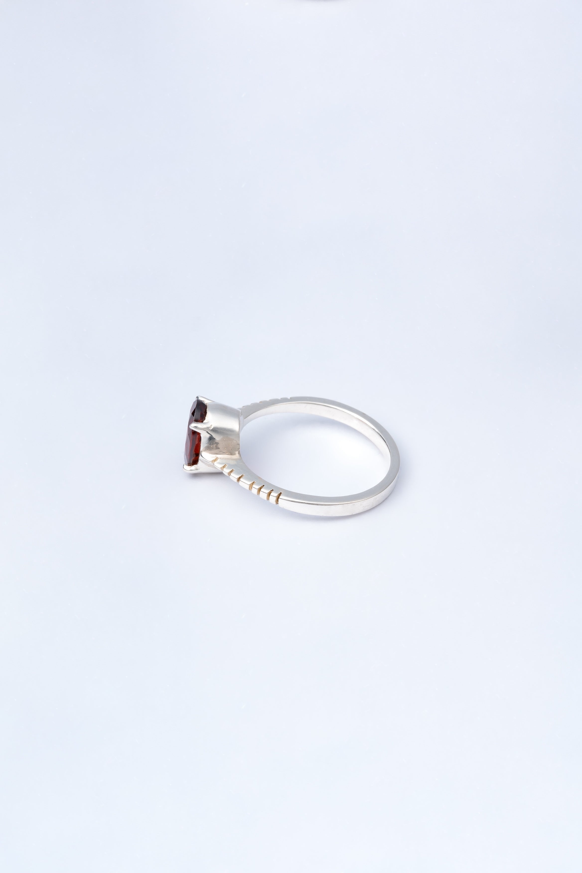 MAYA - Garnet(ガーネット)