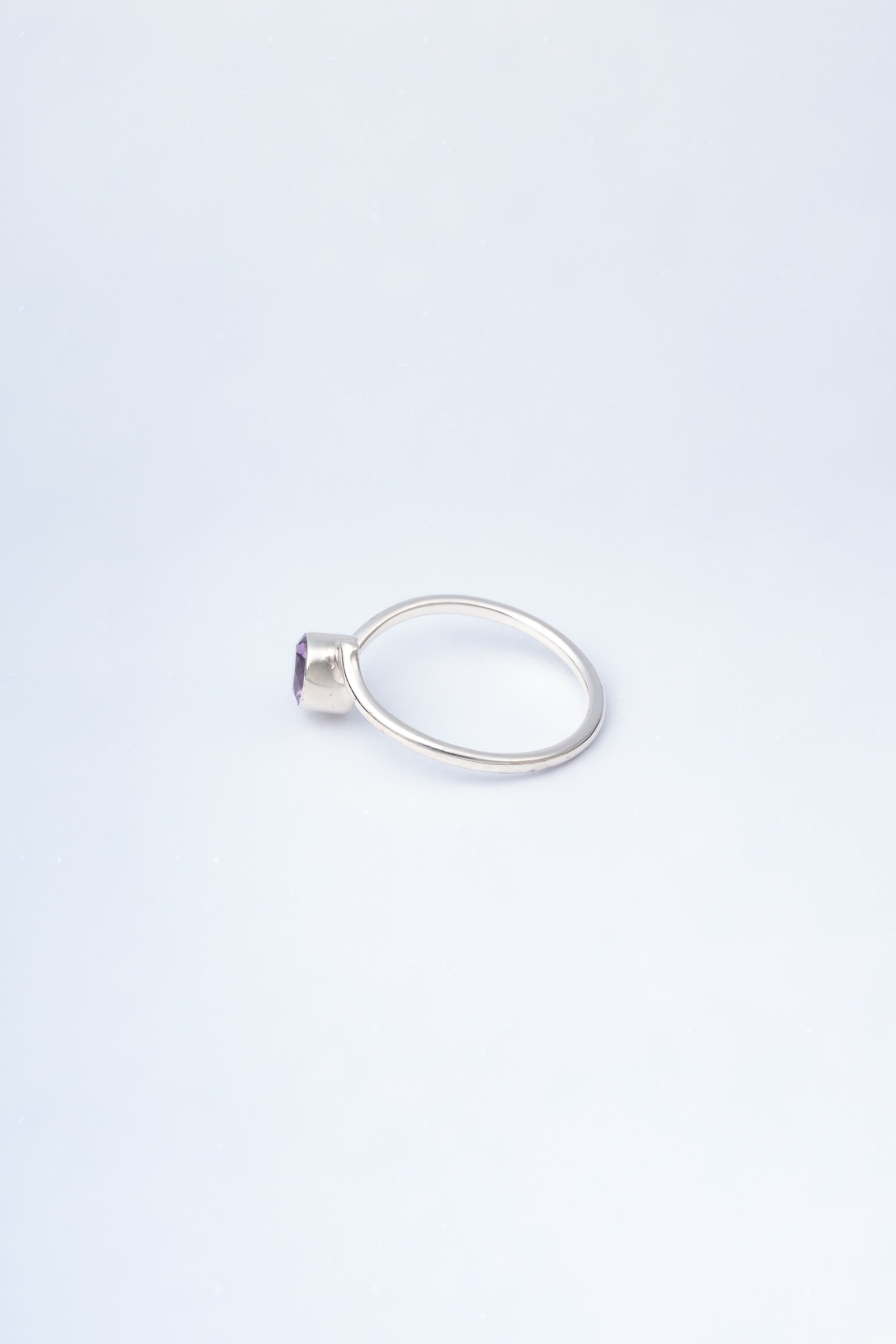 Ghumauro - Amethyst(アメジスト)